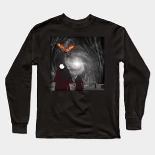 Faceless entities in red cloaks Long Sleeve T-Shirt